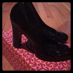 Tory Burch black patent Colin pump w/ glitter heel